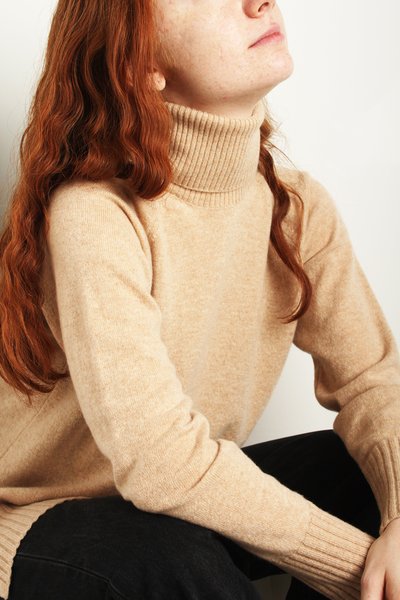 Maglia dolcevita in puro cashmere donna